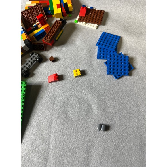 LEGO Mixed Lot Bulk Bricks Baseplates Plates Wheels Assorted Colors 86348 - Picture 6 of 7